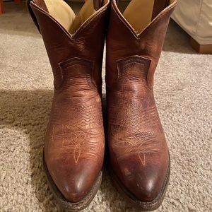 Frye billy short boot